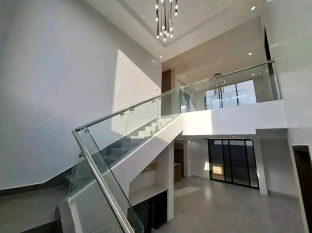 kibagabaga-around-nyarutarama-5bedrooms-house-for-sale-at-450m-in-good-location-big-2