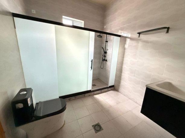 kigali-rwanda-house-for-sale-in-kanombe-nyarugunga-big-1