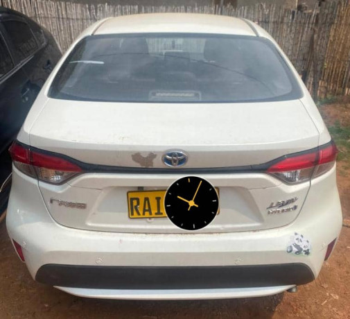 toyota-corolla-big-2