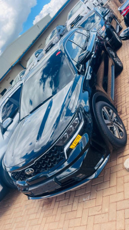 kia-sorento-big-4