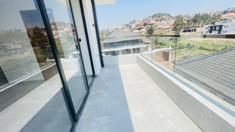 kibagabaga-5bedrooms-new-villa-for-sale-at-315m-on-tarmac-road-big-10