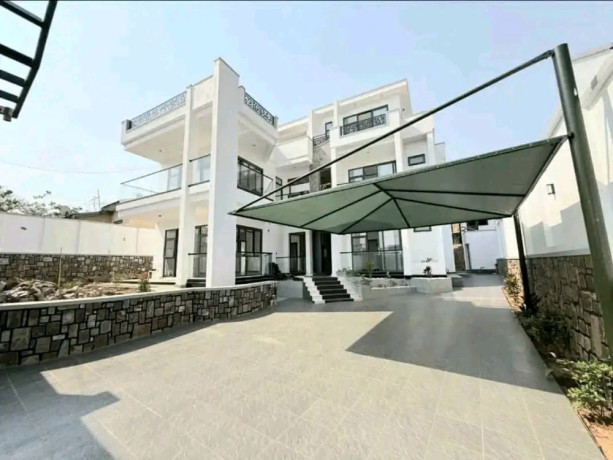luxury-modern-villa-for-sale-in-kigali-kibagabaga-around-nyarutarama-at-600m-big-1