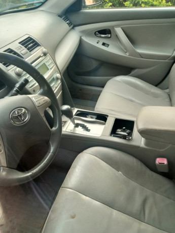 toyota-camry-big-0