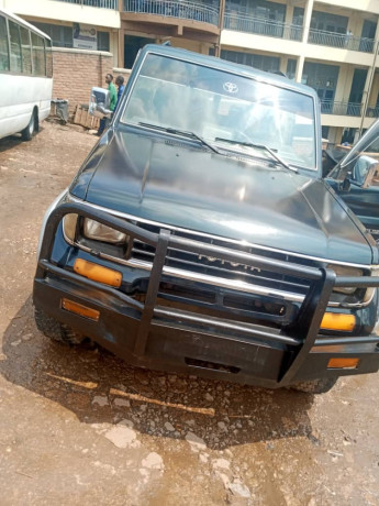 bere-356-sym-toyota-landcruiser-ancie-model-in-good-condition-is-available-for-sale-big-1