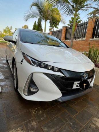 prius-big-4