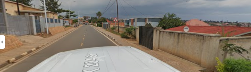 land-for-sale-two-houses-and-on-tarmac-road-big-4