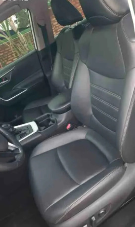 toyota-rav4-hybrid-2021-for-sale-big-4