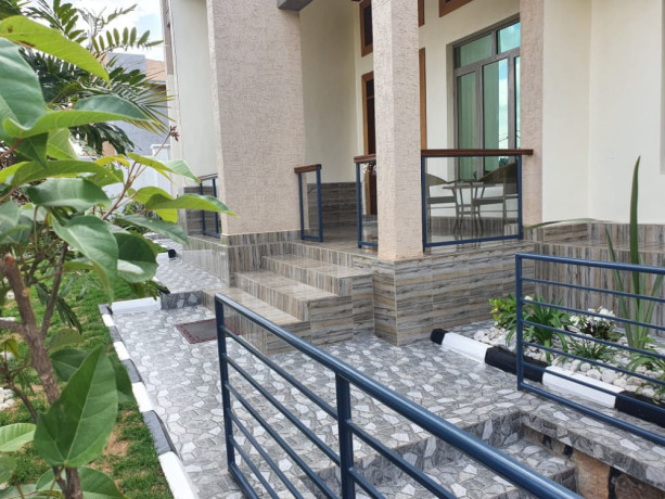 house-for-sale-big-4