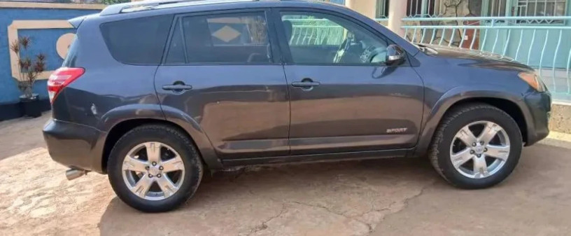toyota-rav-4-petrol-for-sale-big-0