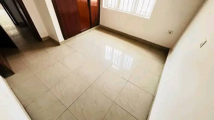 unfurnishe-house-for-rent-in-kibagabaga-near-hospital-on-tarmac-road-in-vip-neighborhoods-good-location-big-4