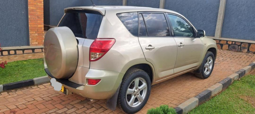 toyota-rav4-big-1