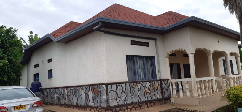 kigali-big-plot-for-sale-in-nyarutarama-big-1