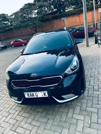kia-niro-big-3