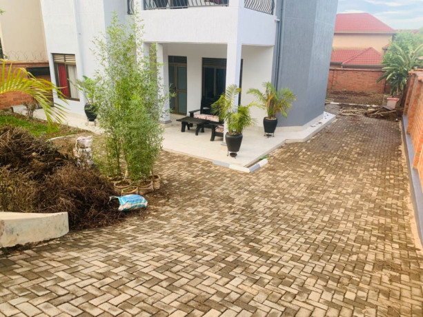 gacuriro-paul-estate-very-nice-renovated-and-well-furnished-house-for-rent-in-kigali-big-0
