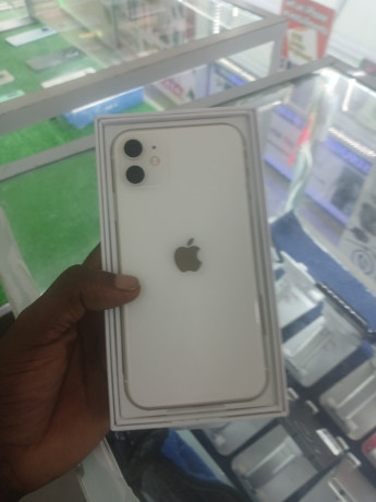 iphone-11-big-0