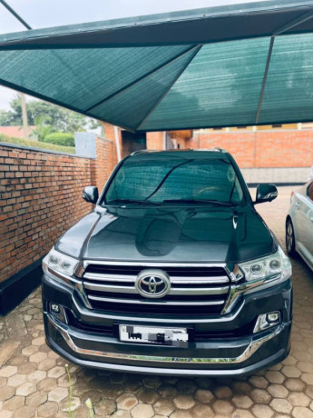 toyota-v8-big-2