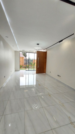 kigali-unfurnished-house-for-rent-in-muyange-kagarama-big-2