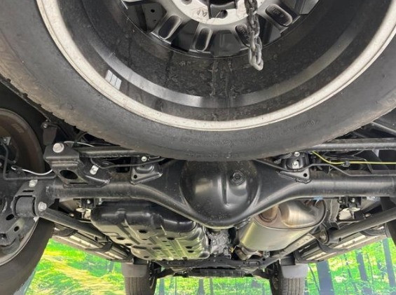 2023-toyota-land-cruiser-prado-big-6