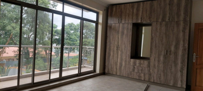 kigali-house-for-rent-in-kiyovu-near-national-bank-big-9