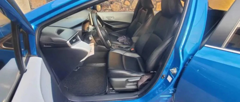 toyota-corolla-levin-hybrid-automatic-2020-for-sale-big-3