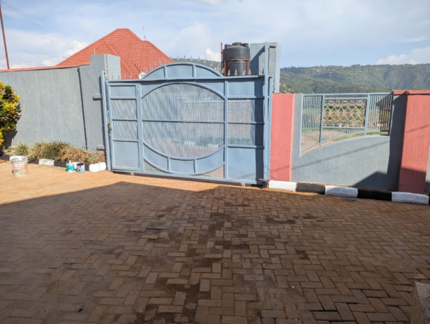 karama-norvege-house-for-sale-in-kigali-big-0