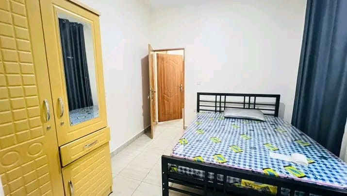 furnished-apartment-at-700k-big-5