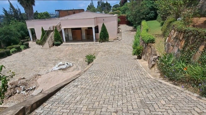 kacyiru-plot-of-land-for-sale-in-kigali-big-0