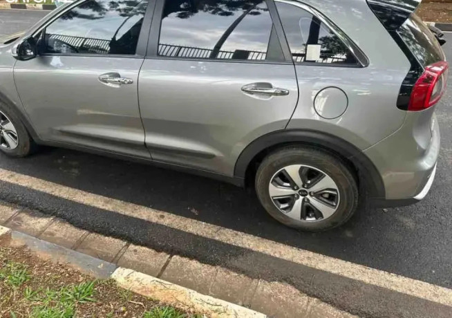 kia-niro-hybrid-2018-for-sale-big-0