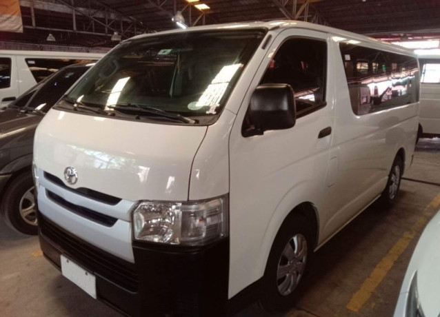 2017-toyota-hiace-20l-1tr-gasoline-big-0