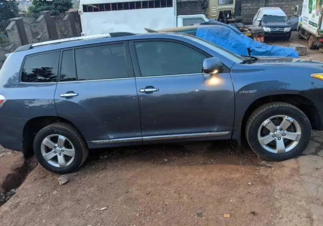 toyota-highlander-hybrid-for-sale-big-4