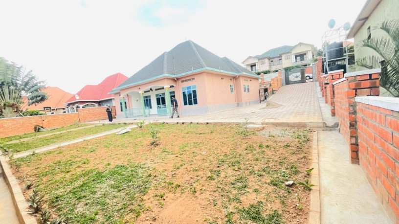 kibagabaga-unfurnished-house-for-rent-in-kigali-big-0