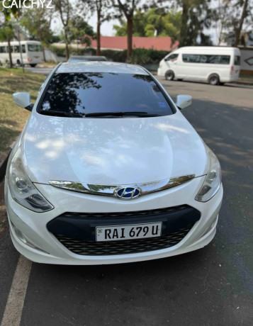 hyundai-sonata-hybrid-2013-for-sale-big-0