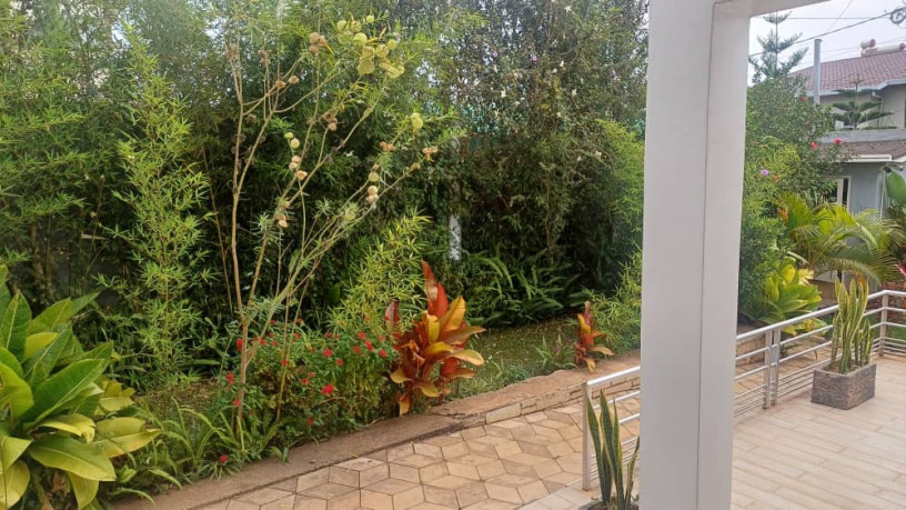 gacuriro-very-nice-full-furnished-house-for-rent-big-4