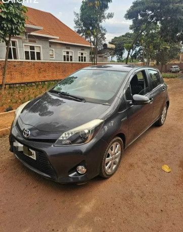toyota-yaris-big-1