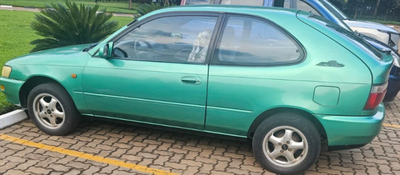 toyota-corolla-big-2