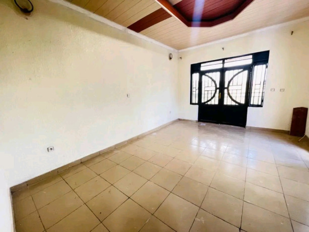 kimironko-unfurnished-4bedrooms-house-for-rent-at-1m-in-good-location-big-12