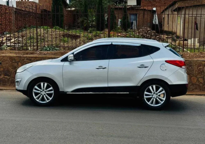 hyundai-tucson-big-0
