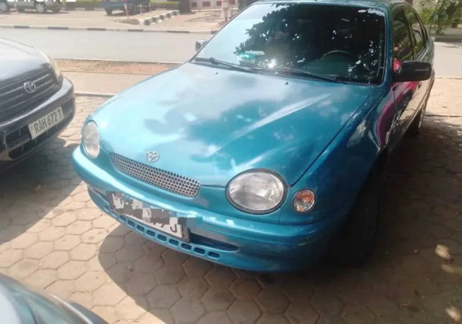toyota-corolla-big-0