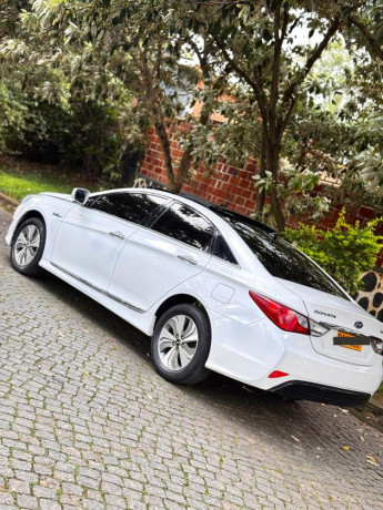 bere-352-cm-hyundai-sonata-in-good-condition-is-available-for-sale-250780675812-big-1