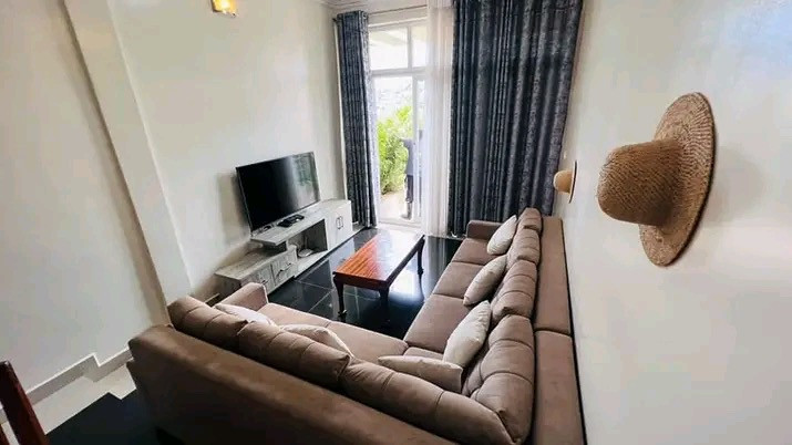 kacyiru-near-american-embassy-2bedrooms-fully-furnished-apartment-for-rent-at-700-big-1