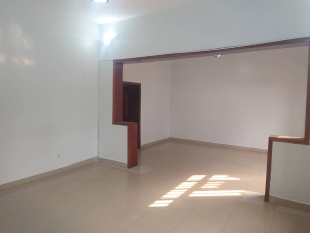 bb-074-gacuriro-big-unfurnished-house-for-rent-at-affordable-price-big-2
