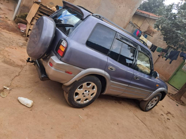 toyota-rav4-big-1