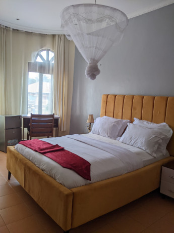 fully-furnished-studio-apartment-for-rent-in-nyarutarama-big-7