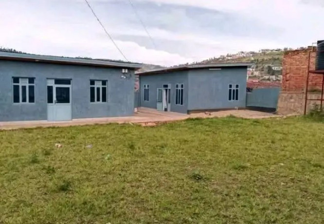 ikibanza-tugurisha-kibagabaga-kumuhanda-ahanuheza-big-0