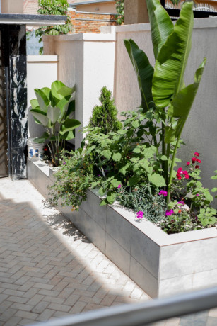 tb008-kibagabaga-kibagabaga-very-big-and-beautiful-house-for-sale-big-12