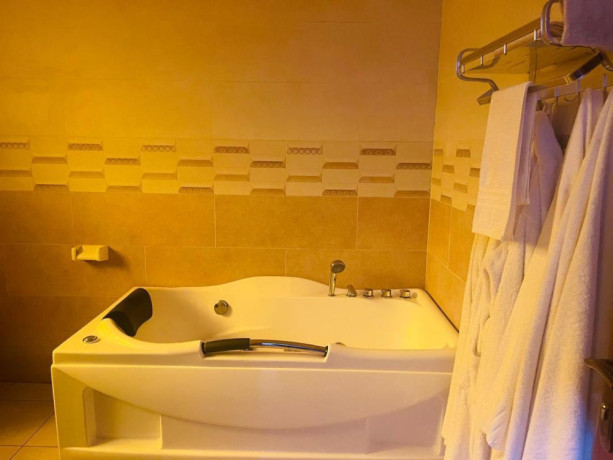 tb040-kibagabaga-kibagabaga-biggest-house-for-sale-in-prime-location-big-12