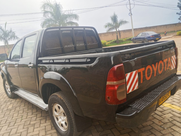 toyota-vigo-big-0