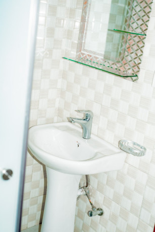 kibagabaga-very-big-unfurnished-house-for-rent-in-kigali-big-1