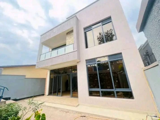 kibagabaga-near-hospital-unfurnished-new-house-for-rent-big-0