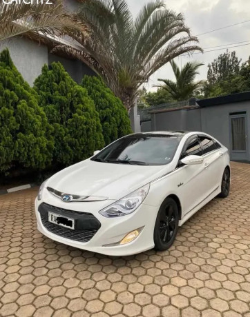 hyundai-sonata-big-2